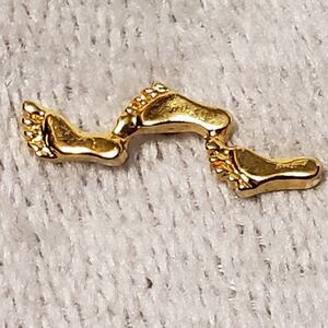 Petite Gold Walking Beach Footprints Pin - Lapel, Hat, Jacket